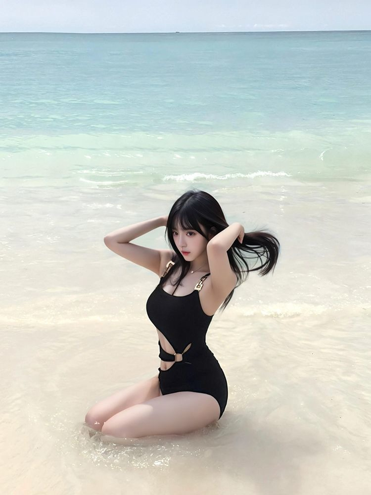 Spa & Wellness Zámeček Petrovice - Maillot de bain monokini sexy à